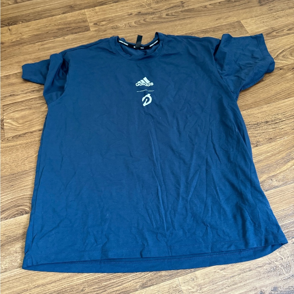 EUC Men’s adidas/ Peloton t-shirt. Size M